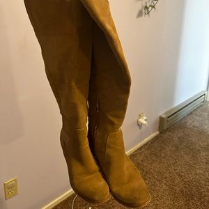 Marc fisher wide calf boots size 8